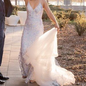 NewYorkDress Mermaid Wedding Dress - Size 8